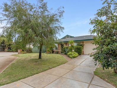 7 Carbla Court, Ballajura WA 6066