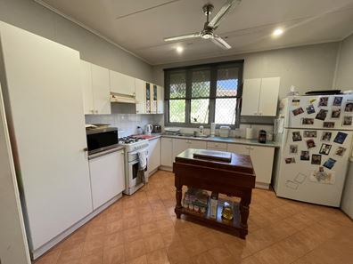 44 Third Avenue, Onslow WA 6710