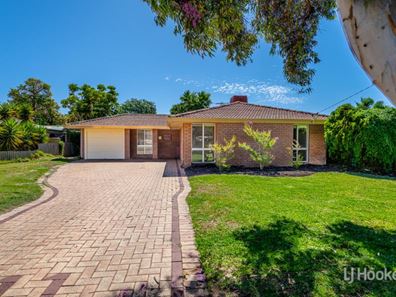 11 Moorine Court, Hillman WA 6168