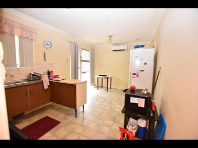17 Birchington Street, Beckenham WA 6107