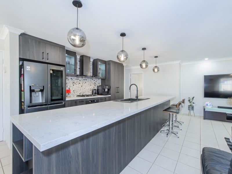 33 Barkley Loop, Canning Vale WA 6155