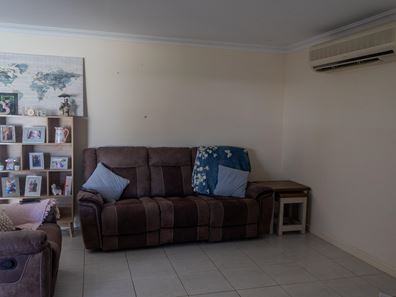 17b Cowan Way, Merredin WA 6415