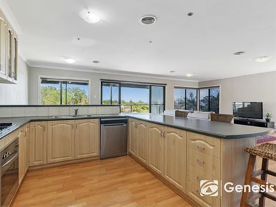 11 Innamincka Road, Greenmount WA 6056