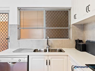 2/70 Stockdale Crescent, Wembley Downs WA 6019