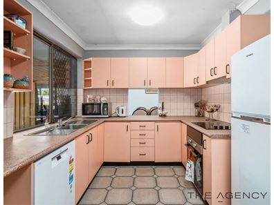 21 Lomatia Way, Forrestfield WA 6058