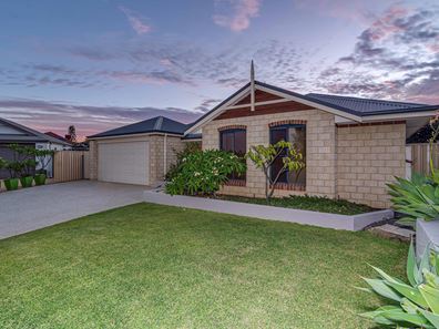 24 Shropshire Crescent, Butler WA 6036