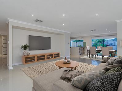 24 Shropshire Crescent, Butler WA 6036