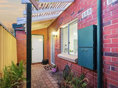 3/8 Hubert Road, Maylands WA 6051