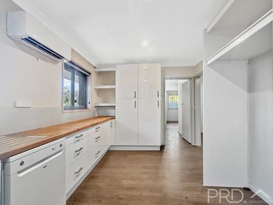 4 Tachikawa Court, Dampier WA 6713