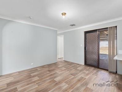 17 Pinewood Green, Mirrabooka WA 6061