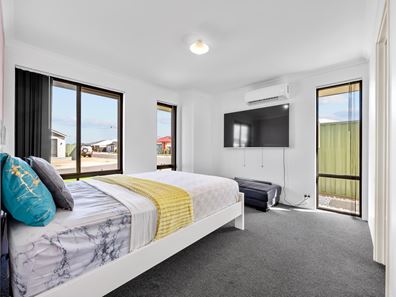 20 Stonecrop Crescent, Henley Brook WA 6055