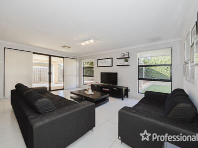 5 Fewson Turn, Ellenbrook WA 6069