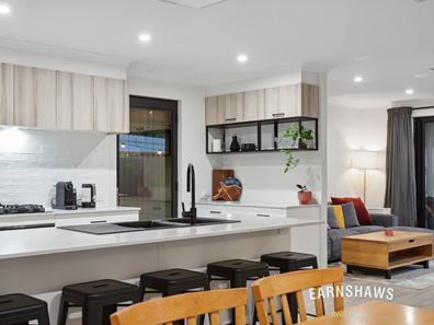 41 Reynolds Close, Swan View WA 6056