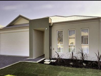 4 Vaucluse  Way, Coodanup WA 6210