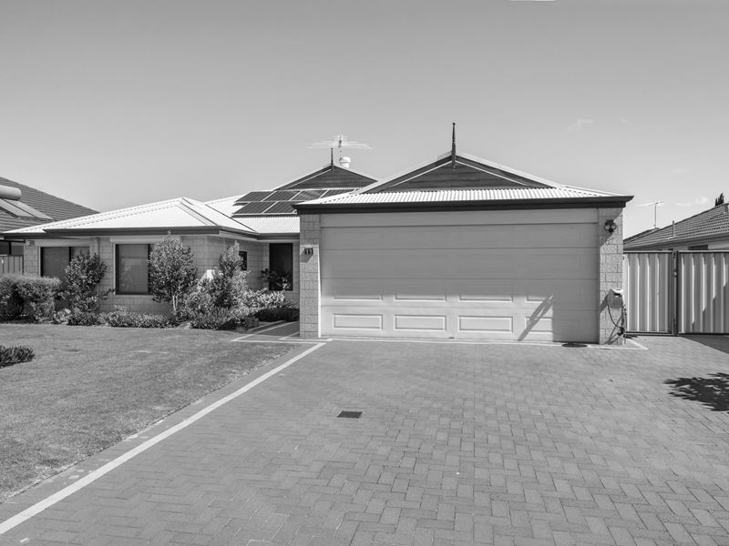 11 Ferncliffe Parkway, Meadow Springs