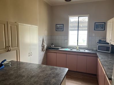 6 Crossland Street, Muntadgin WA 6420