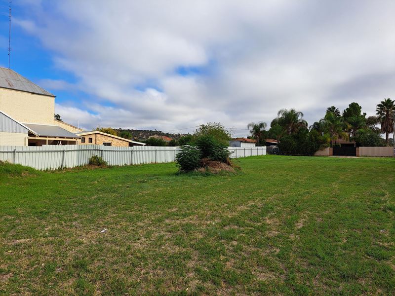 398 Fitzgerald St West, Northam WA 6401