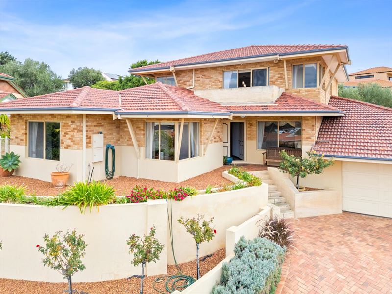 15 Rhodes Rise, Coogee