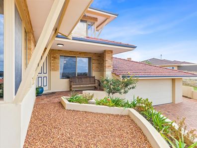 15 Rhodes Rise, Coogee WA 6166