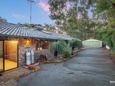 2 Reed Rise, Roleystone WA 6111