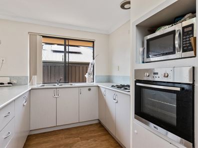 71 Keystone Loop, Secret Harbour WA 6173