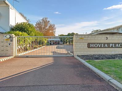13/3 Derrington Crescent, Balga WA 6061