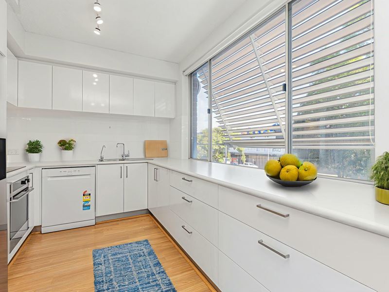 8/300 Stirling Street, Perth
