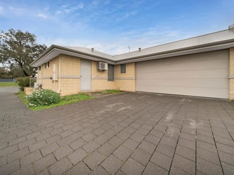 1/65 Eynesford  Street, Gosnells WA 6110