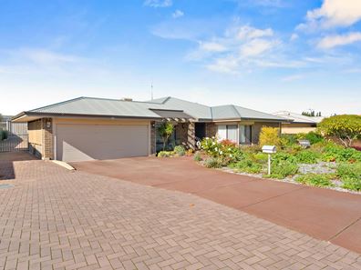8 Stokes Street, Rockingham WA 6168