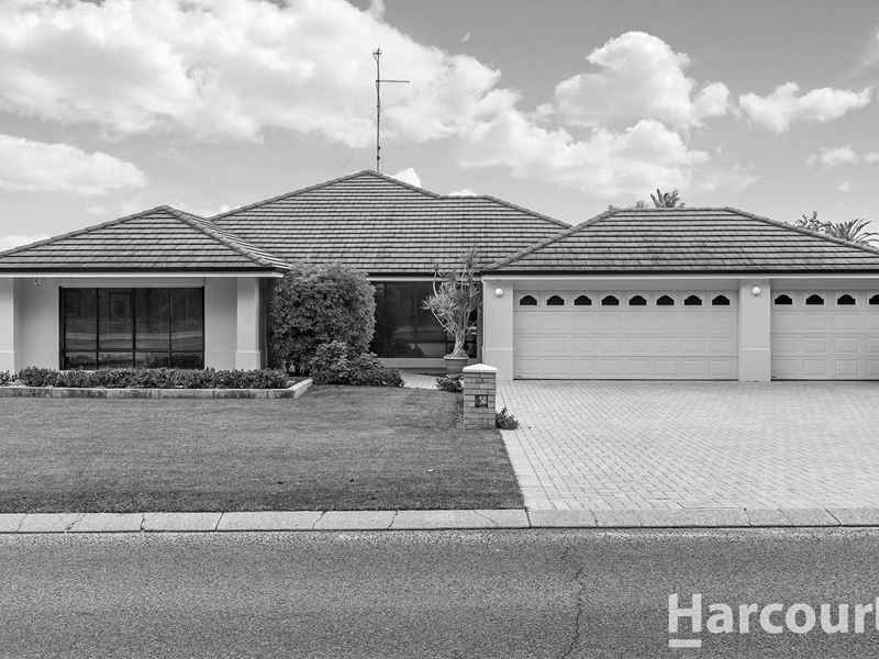 48 Oakmont Avenue, Meadow Springs