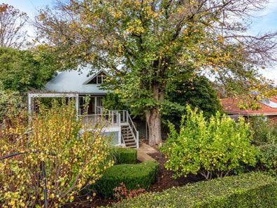 3 Churchill Avenue, Margaret River WA 6285