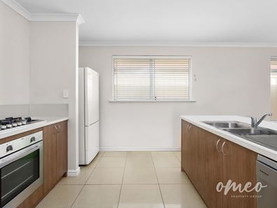 9 Oneida Road, Secret Harbour WA 6173