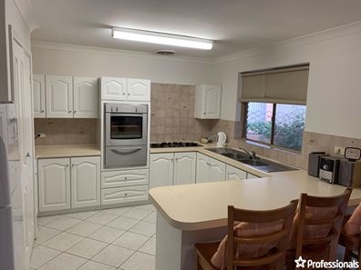 8 Pinner Place, Tarcoola Beach WA 6530