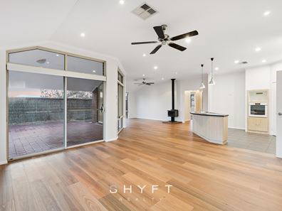 7 Tetbury  Road, Butler WA 6036