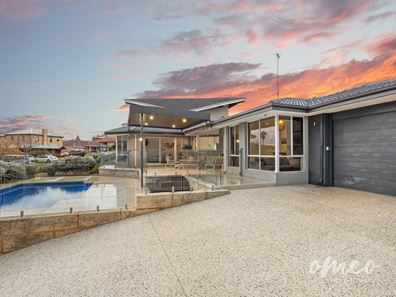 21 Castellon Crescent, Coogee WA 6166