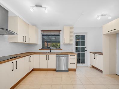 6/52 Samson St, White Gum Valley WA 6162