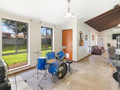 4 Bohemia Road, Yakamia WA 6330