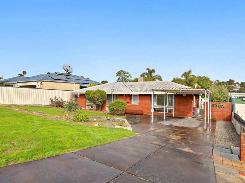 18 Morrit Way, Parmelia WA 6167