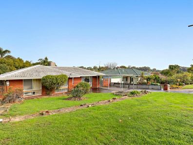 18 Morrit Way, Parmelia WA 6167