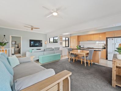 4/138 Lewington Street, Rockingham WA 6168