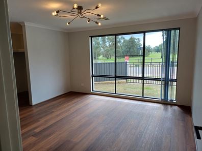 85 Kimberley Street, Bullsbrook WA 6084