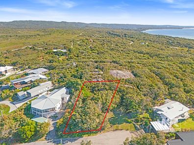 17 Caledonia Crescent, Goode Beach WA 6330