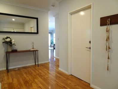 17 Mayroyd Drive, Ellenbrook WA 6069