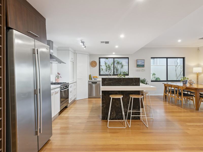 10 Fourmile Avenue, Burns Beach WA 6028