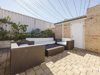 3/9 Muir Street, Innaloo WA 6018