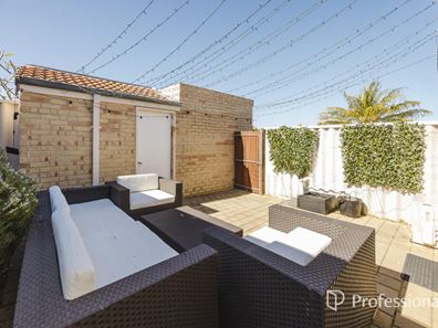 3/9 Muir Street, Innaloo WA 6018