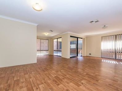 25 Liddard Gardens, Baldivis WA 6171