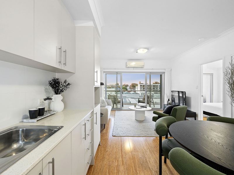 35/180 Stirling Street, Perth