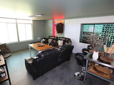 4 Grevillea Cres, Kambalda West WA 6442