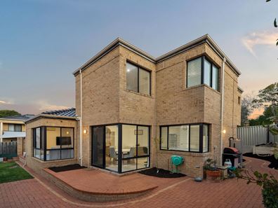 4B Bricknell Road, Attadale WA 6156